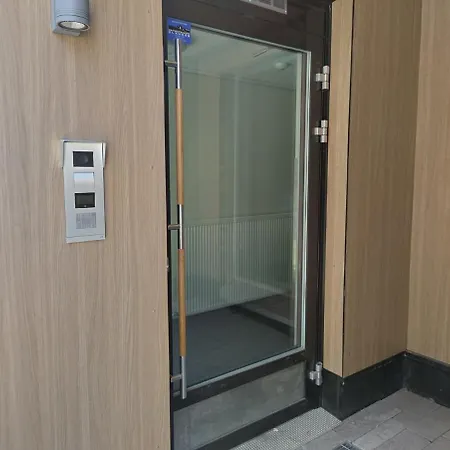 Cozy Near Airport 반타